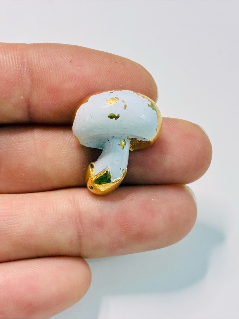 VTG White and Gold Mushroom Brooch Retro Tiny - Picture 3 of 13
